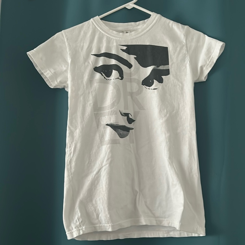 Audrey Hepburn Graphic Tee. Small.